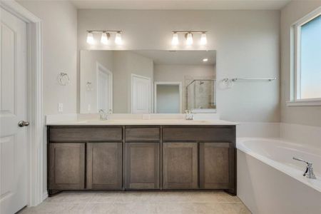 New construction Single-Family house 3518 Austin St, Gainesville, TX 76240 Havasu III- photo 11 11