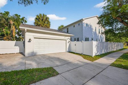 New construction Single-Family house 939 19Th Ave N, St. Petersburg, FL 33704 - image