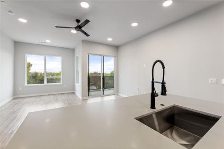 New construction Condo/Apt house 4510 Terry-O Ln, Unit 345, Austin, TX 78745 - photo 4 4