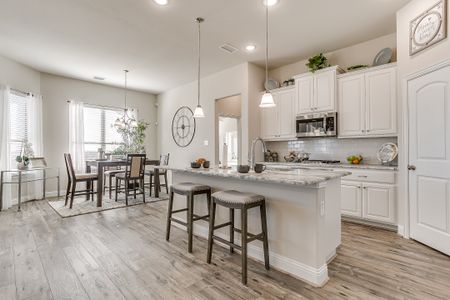 New construction Single-Family house 6712 Bassett Ln, Mesquite, TX 75126 plan Hemsworth VI - image 7