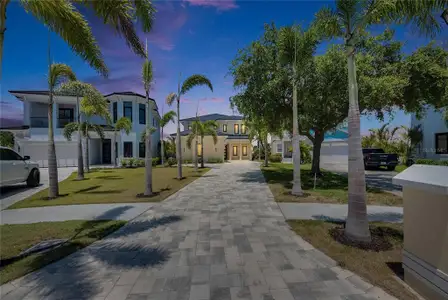 New construction Single-Family house 6522 Simone Shores Cir, Apollo Beach, FL 33572 Voyager- photo 0