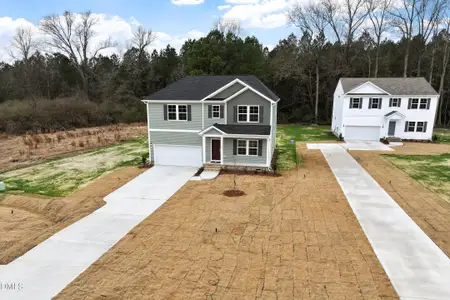 New construction Single-Family house 214 Harriette Ct, Lillington, NC 27546 plan Russell - image