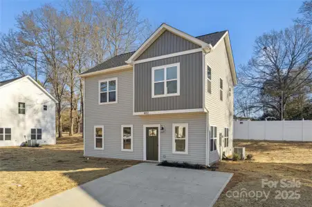 New construction Single-Family house 402 S Spargo St, Dallas, NC 28034 - image