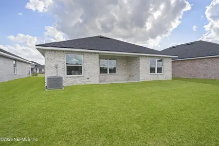 New construction Single-Family house 3227 Winding Creek Pl, Green Cove Springs, FL 32043 plan 1512 - image