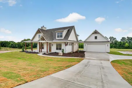 New construction Single-Family house 225 Kilkenny Rd, Poolville, TX 76487 - image