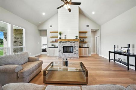 New construction Single-Family house 1114 Silver Sage Trl, Weatherford, TX 76085 - image 13