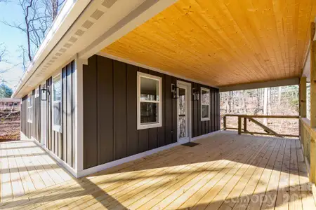 New construction Single-Family house 137 E Arbutus Trl, Hendersonville, NC 28792 - image