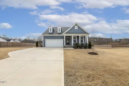 New construction Single-Family house 217 Salem Village Dr, Fuquay Varina, NC 27526 - image