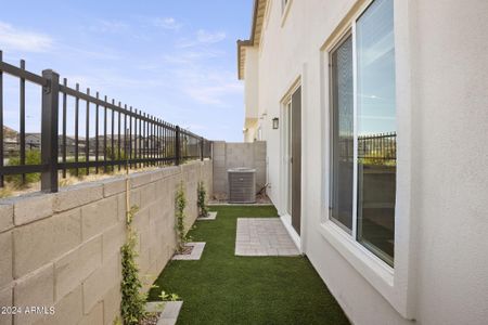 New construction Townhouse house 17341 N 50Th Way, Scottsdale, AZ 85254 - photo 0