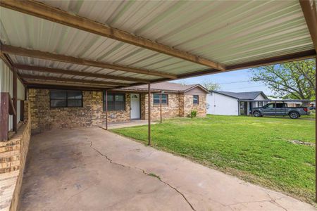 New construction Single-Family house 900 W 2Nd St, Coleman, TX 76834 - image