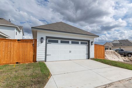 New construction Single-Family house 1632 Esplanade Parkway Aly, San Marcos, TX 78666 - image 3