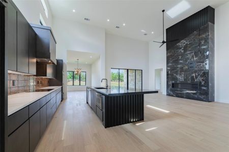 New construction Single-Family house 125 Azalea Lp, Horseshoe Bay, TX 78657 - image 16