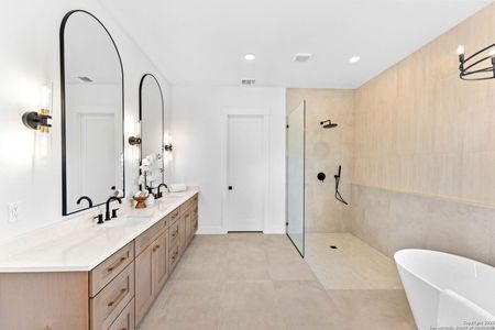 New construction Single-Family house 736 Mountain Creek Trl, Boerne, TX 78006 - image 5