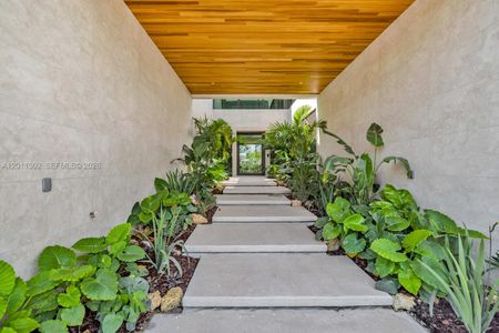 New construction Single-Family house 2006 Ne 124Th St, North Miami, FL 33181 - image