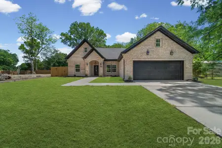 New construction Single-Family house 5121 Morningwood Dr, Matthews, NC 28105 - image