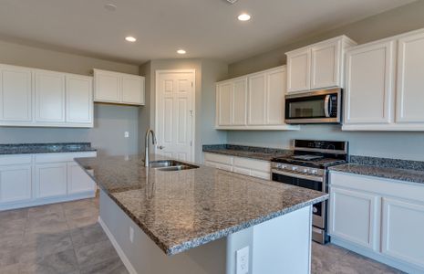 New construction Single-Family house 27565 N 71st Ave, Peoria, AZ 85383 null- photo 13 13