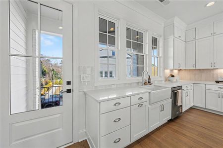 New construction Single-Family house 650 Mayfair Ct, Alpharetta, GA 30009 - image 14