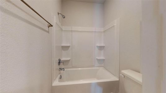 New construction Single-Family house 11821 E Gate Dr, Willis, TX 77318 plan Cambria - image 8