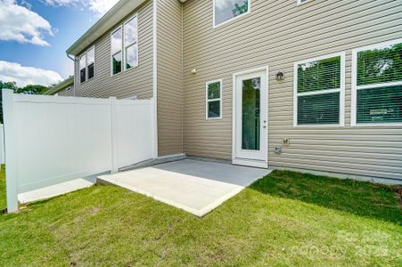 New construction Townhouse house 14930 Tamarack Dr, Charlotte, NC 28278 Blayre- photo 29 29