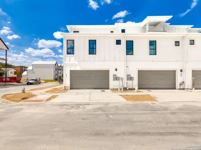 New construction Townhouse house 503 Burrus Pl, San Antonio, TX 78210 - image