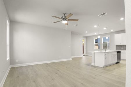 New construction Single-Family house 2605 Sam Bass Rd, Unit 72, Round Rock, TX 78681 plan Clear Creek 2446 - image 9