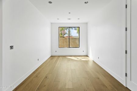 FORMAL DINING AREA