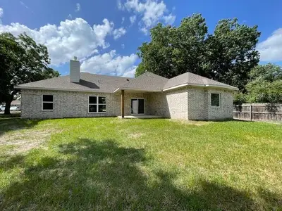 New construction Single-Family house 903 Sunrise Dr, Ennis, TX 75119 - image