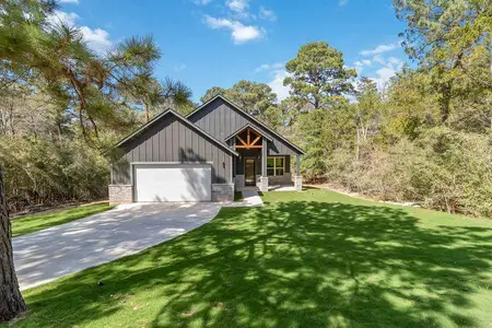 New construction Single-Family house 120 Anahulu Ln, Bastrop, TX 78602 - image