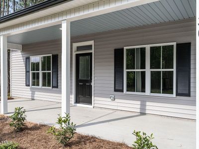 003-1280x960-front-porch