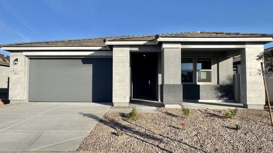 New construction Single-Family house 20625 S 228Th Pl, Queen Creek, AZ 85142 Sunflower Homeplan- photo 3 3