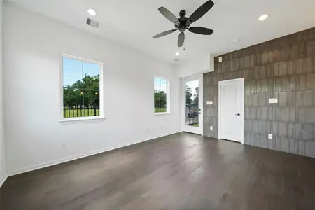 9902 Clark by Stoneworks Building Group in Houston - photo 27 27