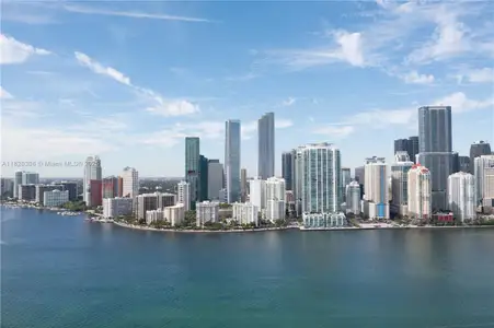 New construction Condo house 1420 S Miami Ave, Unit 5304, Miami, FL 33130 - image 16