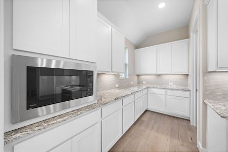 New construction Single-Family house 21702 Leaton Cir, Porter, TX 77365 plan Lily - image 7