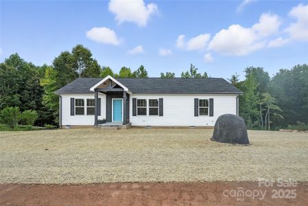 New construction Single-Family house 124 Dayton Rd, Dallas, NC 28034 - image