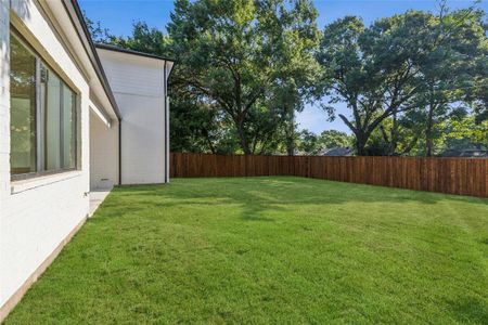 New construction Single-Family house 9408 Lenel Place, Dallas, TX 75220 - photo 0