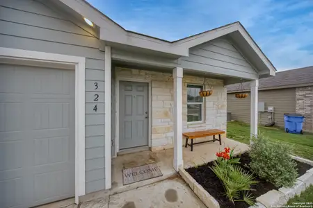 New construction Single-Family house 324 Alta Vista Ter, Seguin, TX 78155 plan Nettleton - image