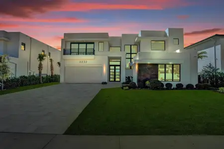 New construction Single-Family house 2232 Delray Ridge Ln, Delray Beach, FL 33444 - image