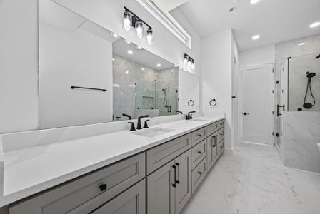 New construction Single-Family house 1103 Wilson St, Houston, TX 77019 - image 10