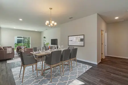 Dining Area of The Lewiston at Country Club Estates