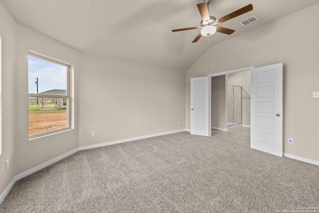 New construction Single-Family house 113 Reno Trl, Floresville, TX 78114 Ellsworth- photo 15 15