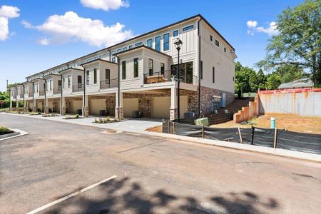 The Carlyle by Bercher Homes in Marietta - image 11