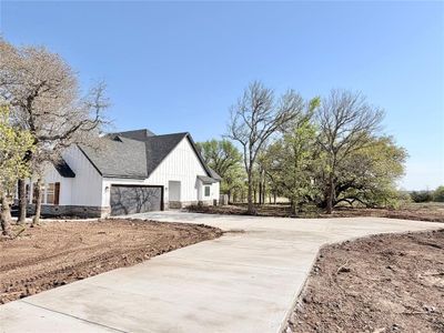 New construction Single-Family house 1008 Sabrina Ct, Weatherford, TX 76085 - image