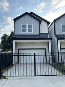 New construction Single-Family house 5518 Cortlandt Street, Unit B, Houston, TX 77018 - photo 0