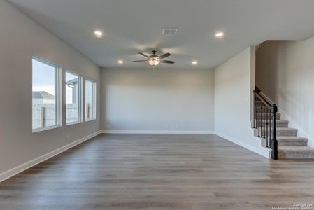 New construction Single-Family house 122 Beveridge, Seguin, TX 78155 Gage Homeplan- photo 7 7