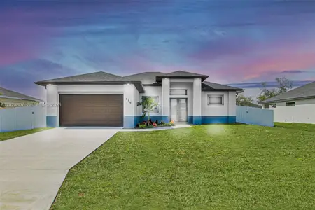 New construction Single-Family house 836 Ne 6Th Pl, Cape Coral, FL 33909 - image