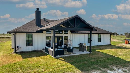 New construction Single-Family house 220 La Cresta Ln, Mineral Wells, TX 76067 - image