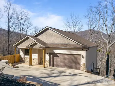 New construction Single-Family house 225 Aurora Ln, Tryon, NC 28782 - image