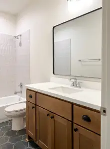 New construction Single-Family house 102 Persimmon Ct, Victoria, TX 77904 plan McKinney - image 12