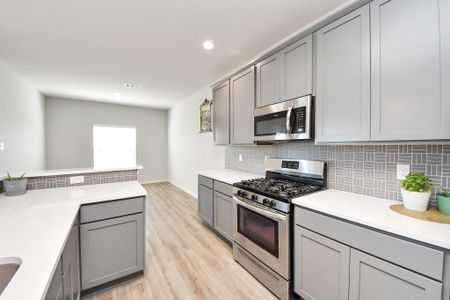 New construction Single-Family house 19834 Capri Shores Ln, Hockley, TX 77447 null- photo 15 15