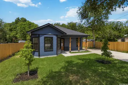 New construction Single-Family house 8623 Old Corpus Christi Hwy, San Antonio, TX 78223 - image